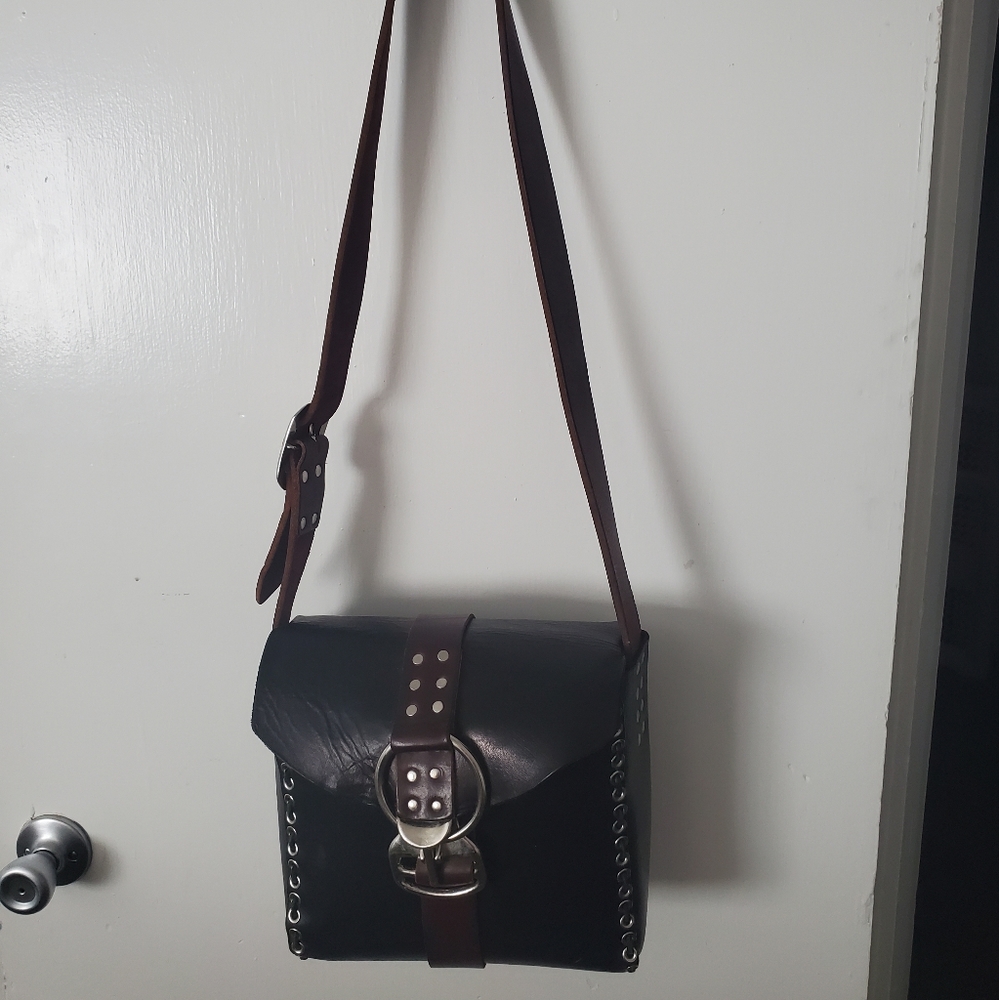 Luttrell Leather, beautiful, custom-made leather  cross body bag.